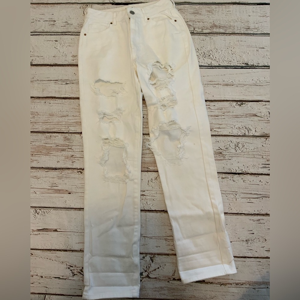 PacSun Distressed White Jeans Size 24 Mom Jean